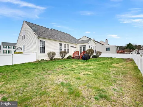 Exterior - 87 Peyton St, Dover, DE 19901 photo 4 of 5