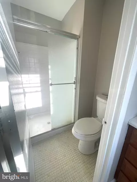 Bath - 24 Heritage Dr, Dover, DE 19904 photo 2 of 4