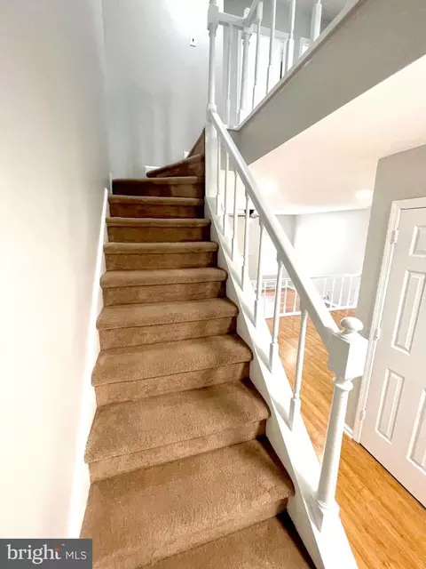 Entry Way - 24 Heritage Dr, Dover, DE 19904 photo 2 of 7