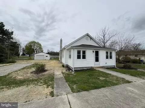 212 E High St, Felton, DE 19943