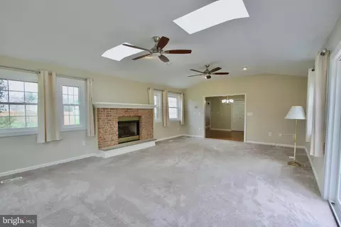 Living - 14 Concord Rd, Dover, DE 19904 photo 5 of 6