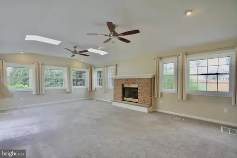 Living - 14 Concord Rd, Dover, DE 19904 photo 3 of 6