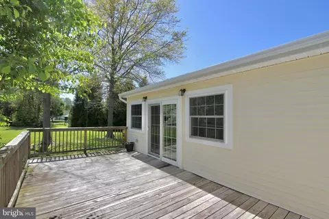 Exterior - 14 Concord Rd, Dover, DE 19904 photo 8 of 11
