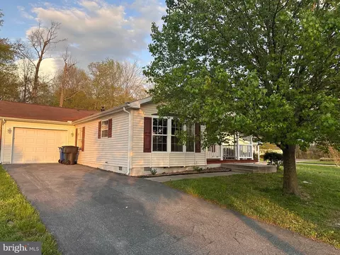 Exterior - 536 Weaver Dr, Dover, DE 19901 photo 2 of 2