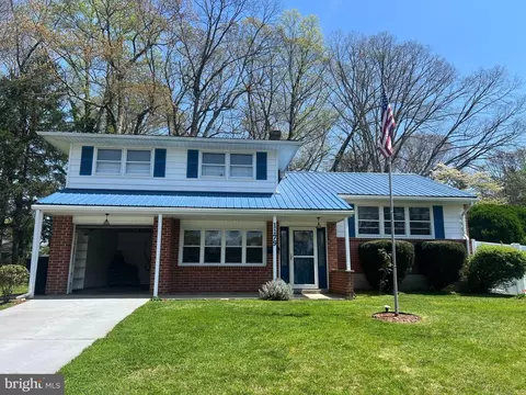 Exterior - 1179 Oak Dr, Dover, DE 19904 photo 4 of 22