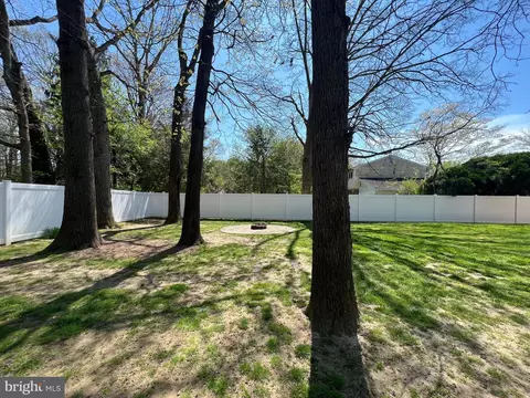 Exterior - 1179 Oak Dr, Dover, DE 19904 photo 7 of 22