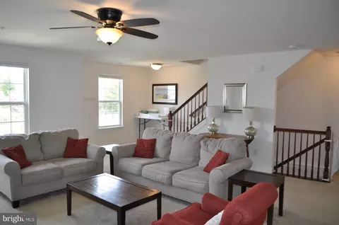 Living - 4 Representative Ln, Dover, DE 19904 photo 1 of 3