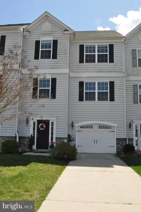 4 Representative Ln, Dover, DE 19904