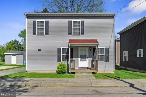 7 4th St, Frederica, DE 19946