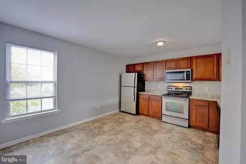 Kitchen - 183 E Sheldrake Cir, Dover, DE 19901 photo 1 of 3