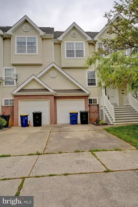 Exterior - 183 E Sheldrake Cir, Dover, DE 19901 photo 1 of 4