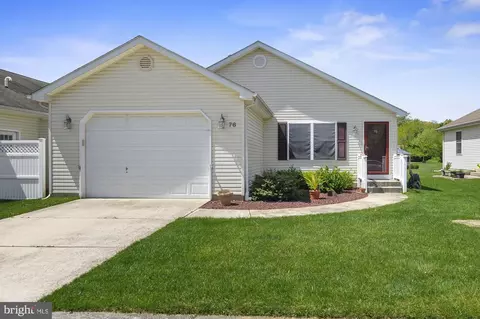76 Planters Run Ct, Dover, DE 19901