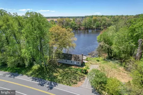 5649 Canterbury Rd, Felton, DE 19943