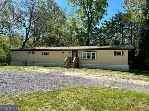 425 Stevenson Dr, Magnolia, DE 19962