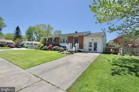 972 Buck Dr, Dover, DE 19901
