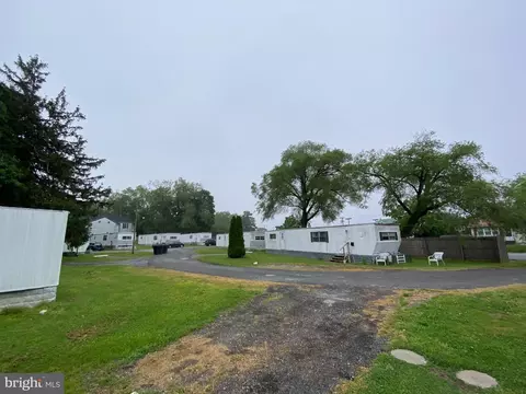 Exterior - 171 N Edgehill Ave, Dover, DE 19901 photo 2 of 5