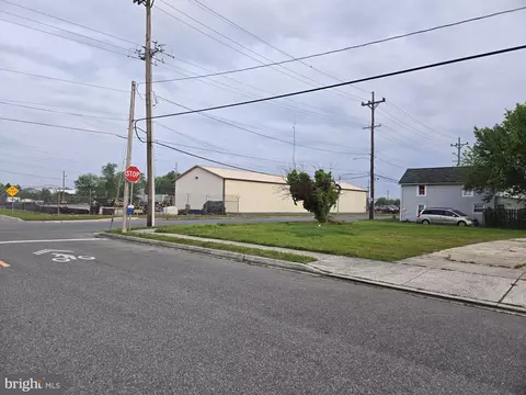 207 N West St, Dover, DE 19904 photo 3