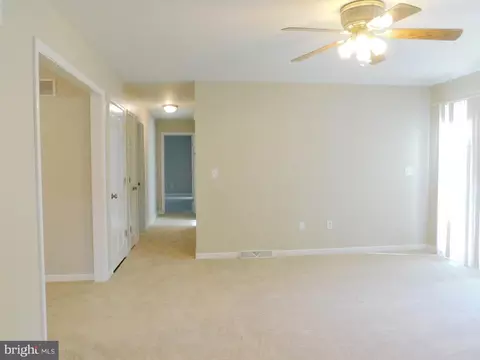Entry Way - 7 Great Day Ct, Dover, DE 19901 photo 1 of 2