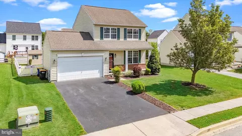 68 White Rabbit Dr, Smyrna, DE 19977