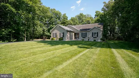203 E Buck Point Rd, Clayton, DE 19938