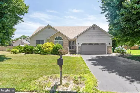 202 Stonegate Way, Camden Wyoming, DE 19934