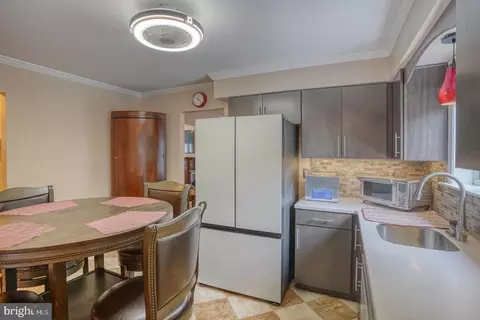 Kitchen - 1229 Andrew Dr, Dover, DE 19904 photo 2 of 4