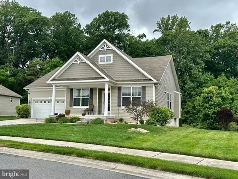 Exterior - 126 N Red Haven Ln, Dover, DE 19901 photo 2 of 8