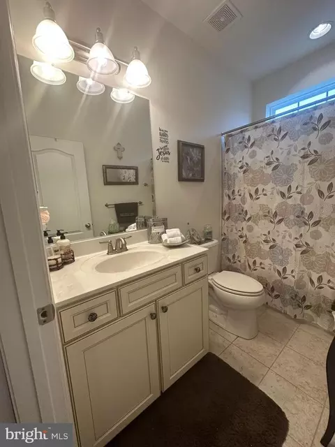 Bath - 126 N Red Haven Ln, Dover, DE 19901 photo 1 of 3