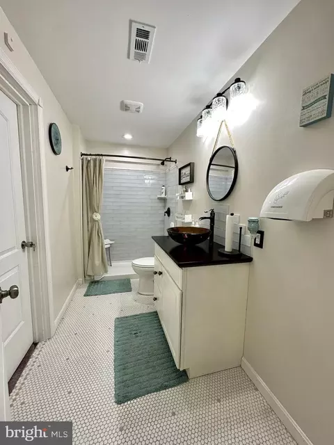 Bath - 126 N Red Haven Ln, Dover, DE 19901 photo 3 of 3