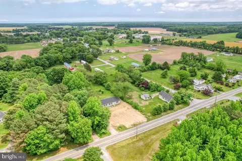 4366 Deep Grass Ln, Houston, DE 19954