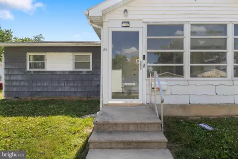 Exterior - 28 Ann Ave, Dover, DE 19904 photo 1 of 11