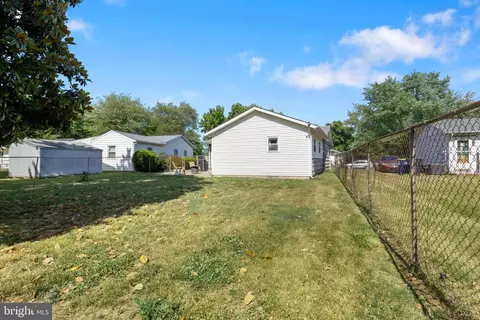 Exterior - 28 Ann Ave, Dover, DE 19904 photo 8 of 11
