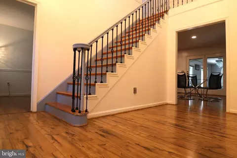 Entry Way - 7 Augusta Ct, Dover, DE 19904 photo 5 of 19