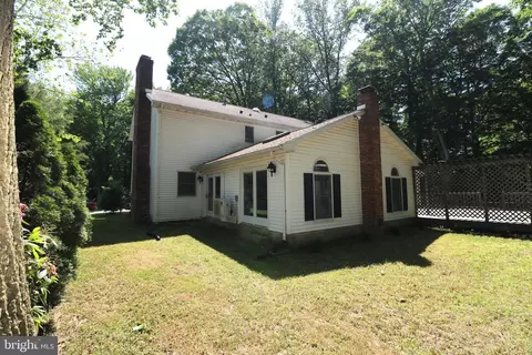 Exterior - 7 Augusta Ct, Dover, DE 19904 photo 4 of 35