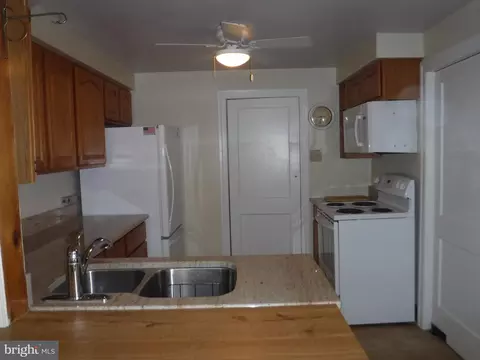 Kitchen - 574 Pennsylvania Ave, Dover, DE 19901 photo 4 of 4