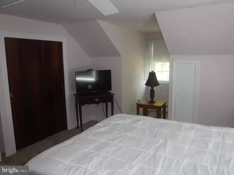 Bedroom - 574 Pennsylvania Ave, Dover, DE 19901 photo 8 of 14