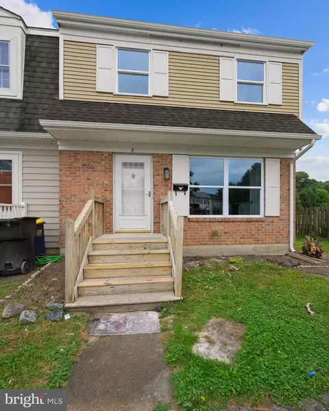 8 Heritage Dr, Dover, DE 19904 photo 2