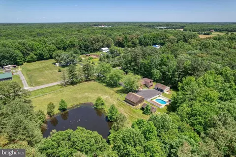 423 Corn Crib Rd, Harrington, DE 19952