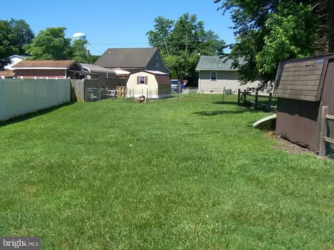 Exterior - 27 Reed St, Harrington, DE 19952 photo 1 of 4