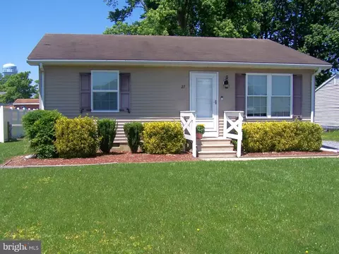 27 Reed St, Harrington, DE 19952