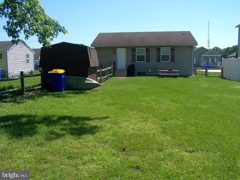 Exterior - 27 Reed St, Harrington, DE 19952 photo 3 of 4