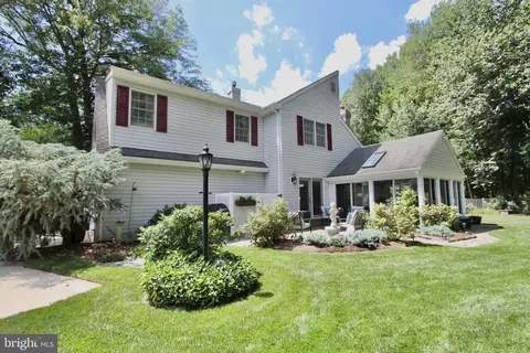 Exterior - 161 Burning Tree Rd, Dover, DE 19904 photo 4 of 19