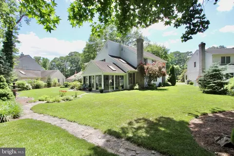 Exterior - 161 Burning Tree Rd, Dover, DE 19904 photo 6 of 19