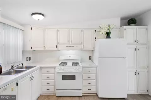 27 Gordon Dr, Dover, DE 19901 photo 10