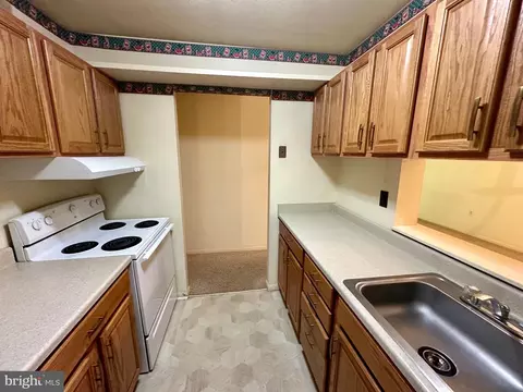 3 Chase Hall, Dover, DE 19904 photo 4