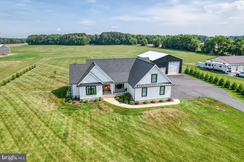 7726 Burnite Mill Rd, Felton, DE 19943
