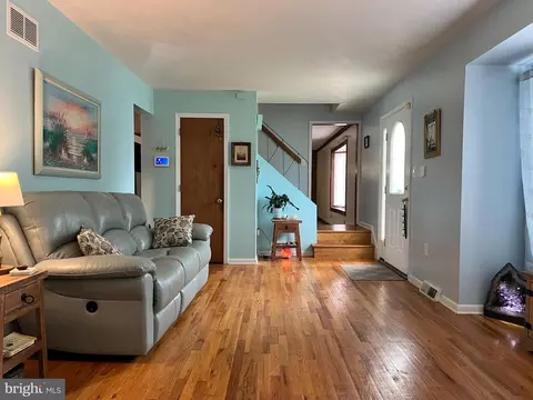 Living - 884 Townsend Blvd, Dover, DE 19901 photo 1 of 5