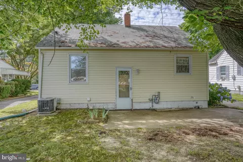 1113 E Division St, Dover, DE 19901 photo 10