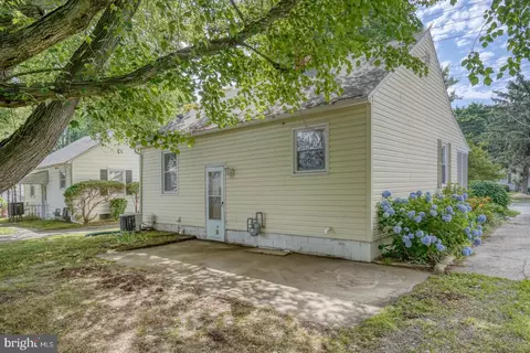 1113 E Division St, Dover, DE 19901 photo 9