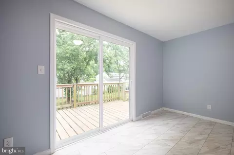 Living - 171 Haman Dr, Dover, DE 19904 photo 2 of 2